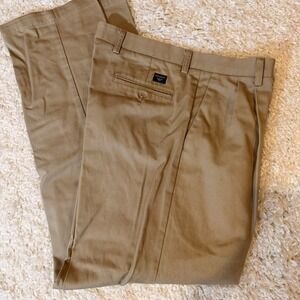 Men's Dockers D3 Classic Fit Pleated Khaki Pants Size 34x34